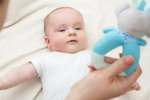 Co kupić 3 miesięcznemu dziecku, aby wspierać jego rozwój?
