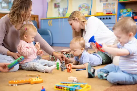 Dofinansowanie do żłobka: kiedy decyzja i jak długo czekać?