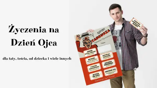 Wesoły mężczyzna trzyma kupony na Dzień Ojca, idealne na wierszyk na Dzień Taty.